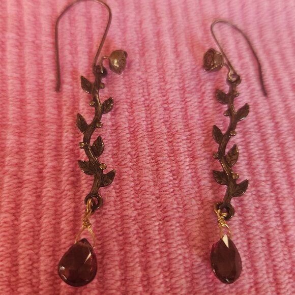 New Gothic Styled Drop Earrings - Picture 3 of 4